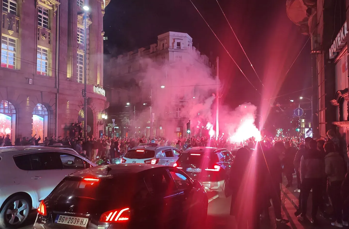 Alegeri anticipate în Serbia: Aleksandar Vučić își recunoaște înfrângerea în fața mișcării studențești